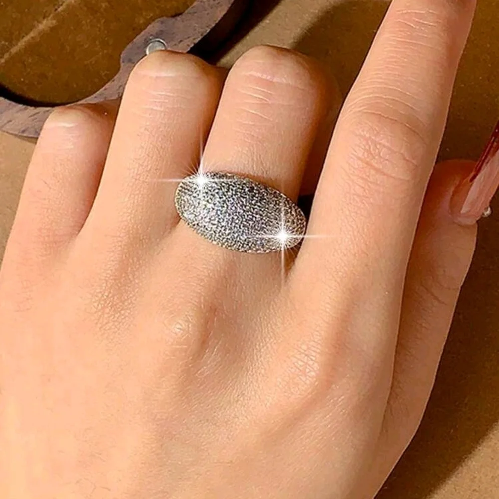 Luxury Oval AAA Cubic Zirconia Fashion Ring | Perfect Gift - Picture 3 of 8